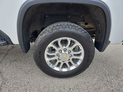 Used 2022 Chevrolet Silverado 2500 LT w/ Convenience Package AWD/4WD image 36