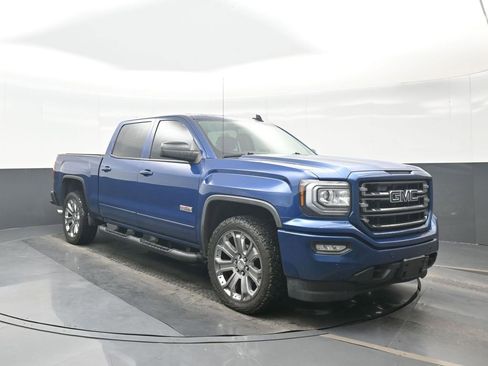 Used 2017 GMC Sierra 1500 SLT w/ All Terrain Package AWD/4WD image 9
