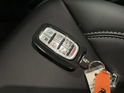 New 2026 Chrysler Pacifica Select image 27