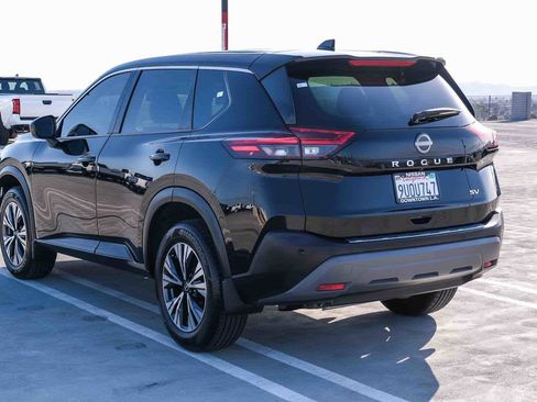 Used 2023 Nissan Rogue SV FWD image 6