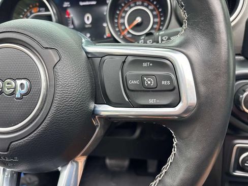 Used 2023 Jeep Wrangler Unlimited Sahara w/ Cold Weather Group AWD/4WD image 27