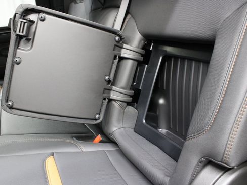 Used 2025 GMC Sierra 2500 AT4 image 73