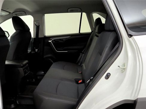 Certified 2025 Toyota RAV4 LE image 21