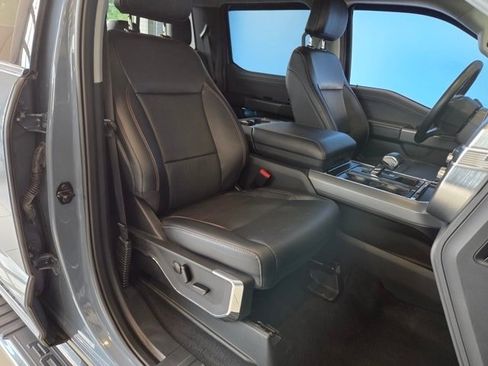 Used 2023 Ford F150 Lariat image 23