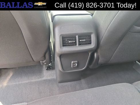 Certified 2023 Chevrolet Equinox LT FWD image 24