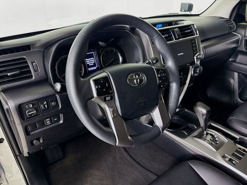 Used 2023 Toyota 4Runner TRD Sport image 9