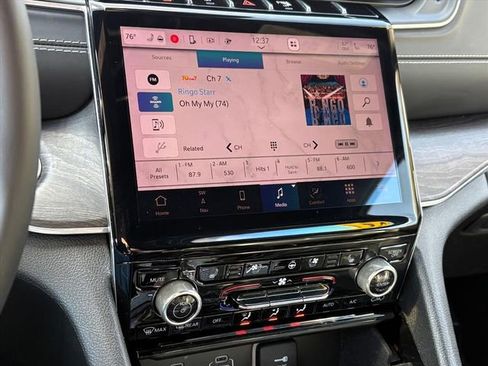 Used 2022 Jeep Grand Cherokee L Overland w/ Advanced Protech Group III image 10