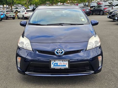 Used 2013 Toyota Prius Two FWD image 2