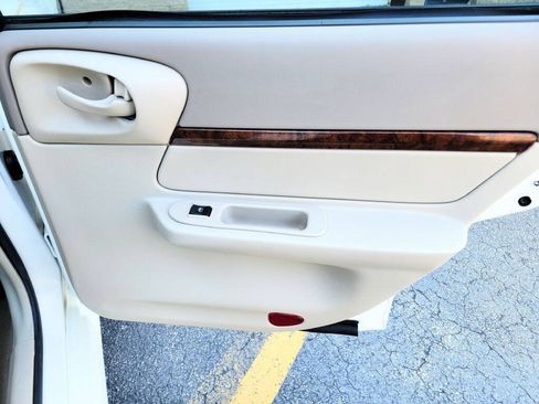 Used 2002 Chevrolet Impala LS w/ Seating Comfort Pkg FWD image 18