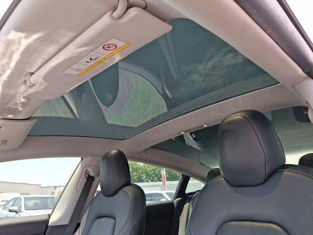 Used 2019 Tesla Model 3 Standard Range Plus RWD image 18