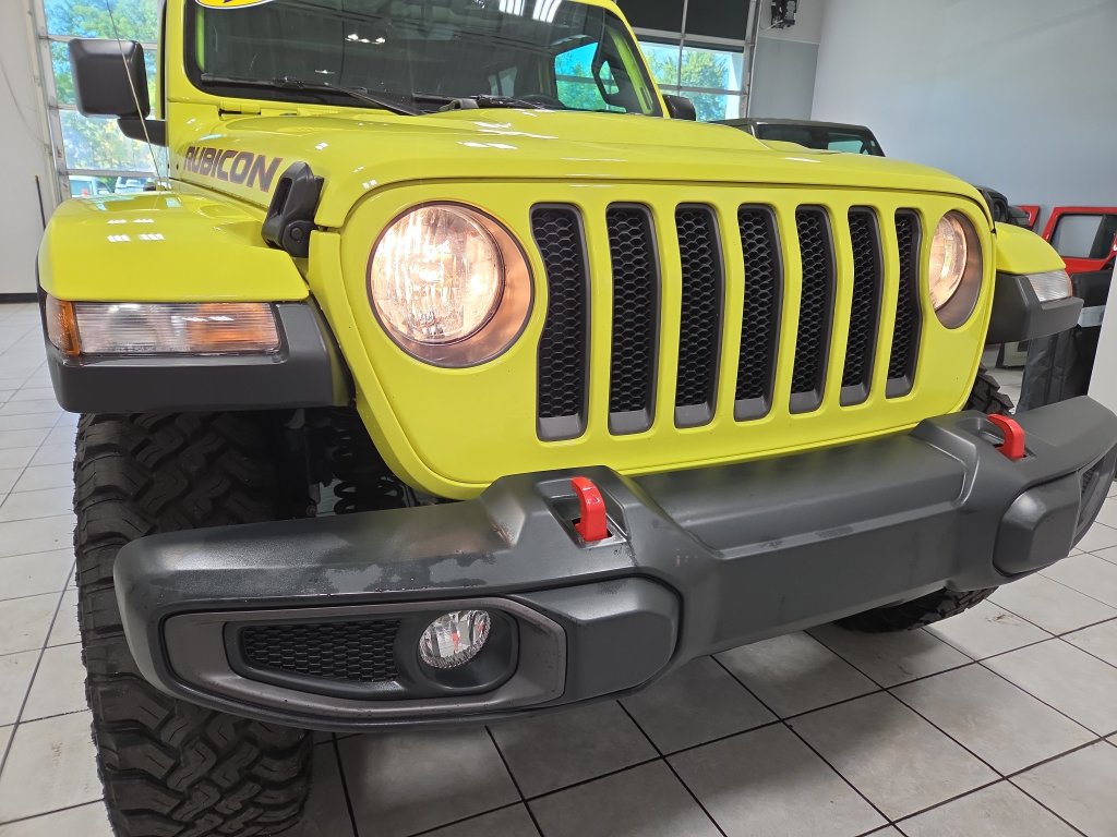 Used 2023 Jeep Wrangler Unlimited Rubicon w/ Cold Weather Group AWD/4WD image 17