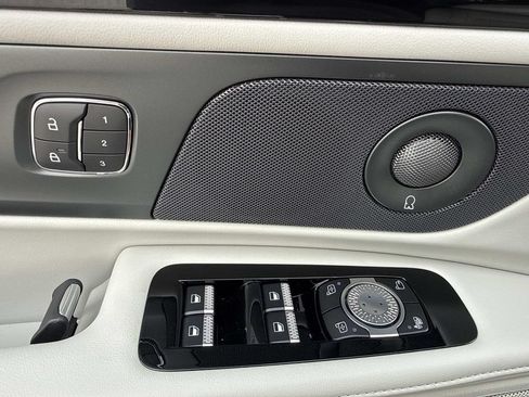 New 2026 Lincoln Nautilus Premier w/ Equipment Group 102A AWD/4WD image 19