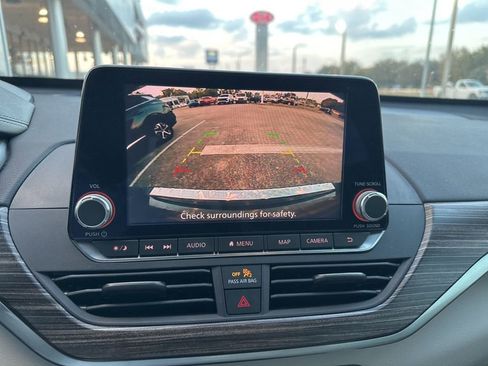 Used 2021 Nissan Altima 2.5 SL image 14