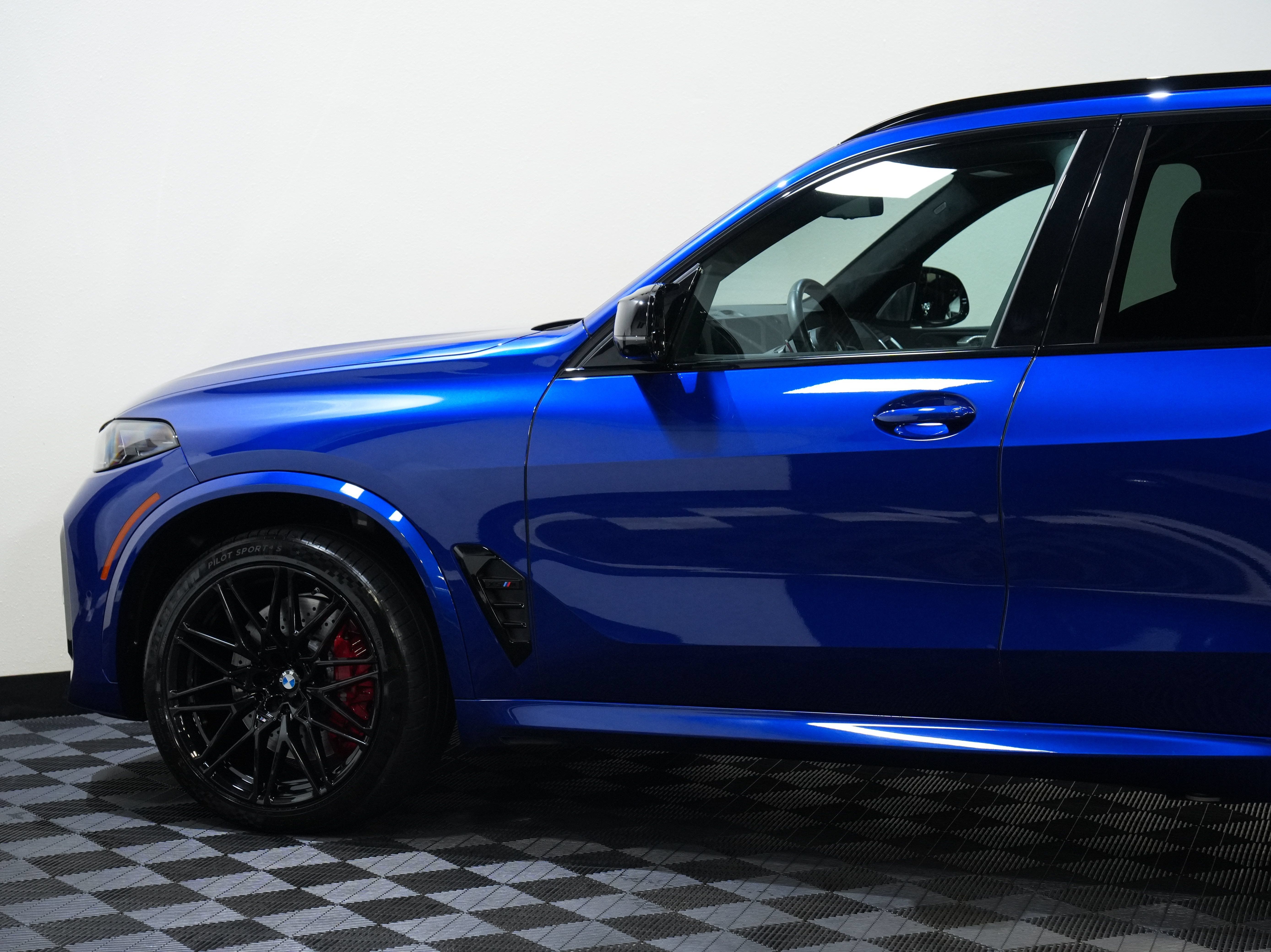Used 2024 BMW X5 M Competition w/ Executive Package AWD/4WD image 20