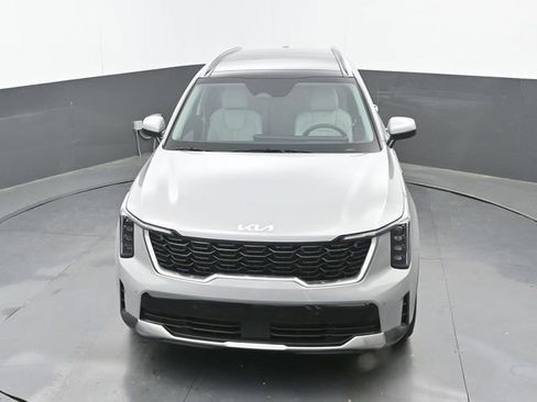 Used 2025 Kia Sorento S w/ Panoramic Sunroof Package FWD image 29