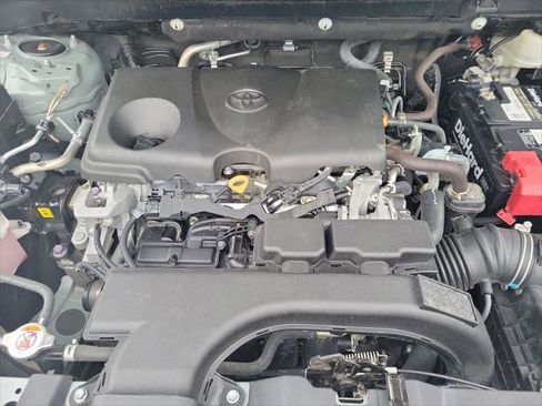 Certified 2021 Toyota RAV4 XLE w/ Convenience Package FWD image 35