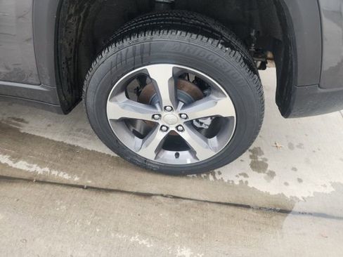 New 2026 Jeep Grand Cherokee Limited image 23