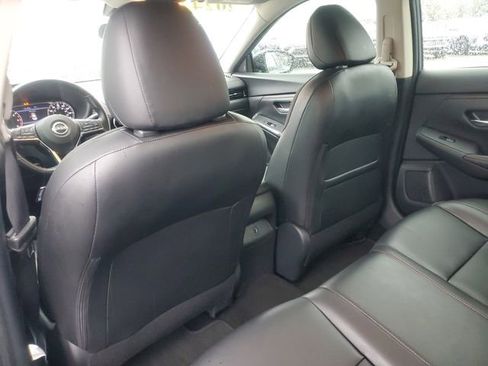 Used 2024 Nissan Sentra SR w/ SR Premium Package image 11