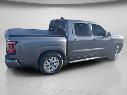 Used 2024 Nissan Frontier SV w/ SV Convenience Package image 3