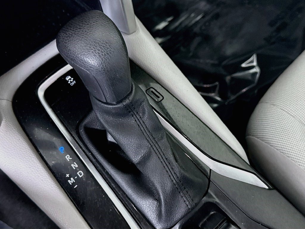 Used 2025 Toyota Corolla Cross L FWD image 19