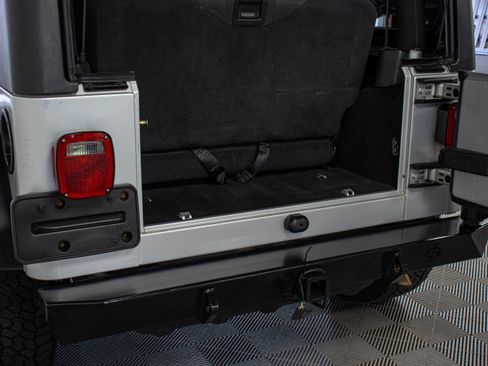 Used 2006 Jeep Wrangler Rubicon AWD/4WD image 15