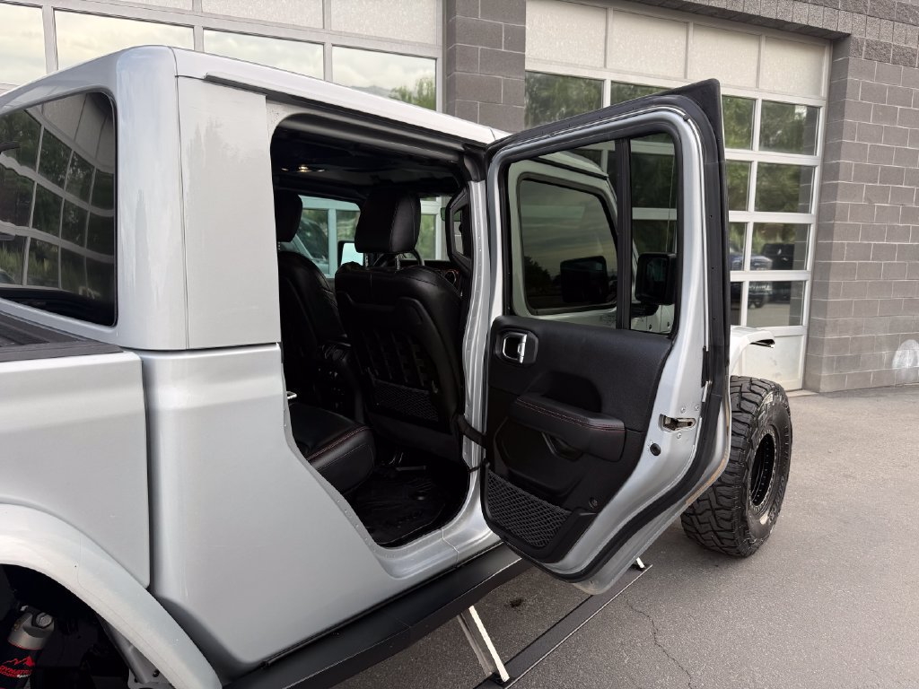 Used 2023 Jeep Gladiator Rubicon w/ Trailer Tow Package AWD/4WD image 38
