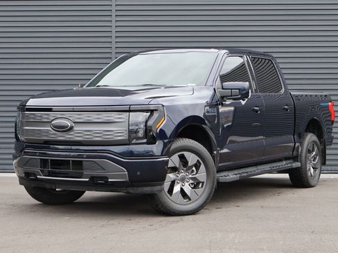 Used 2023 Ford F150 Lightning Lariat w/ Equipment Group 511A High image 1