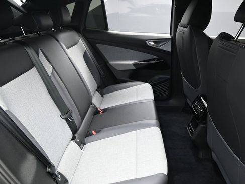 Used 2023 Volkswagen ID.4 Pro image 31