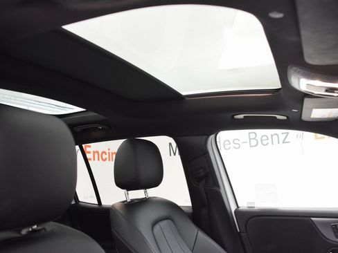 Certified 2022 Mercedes-Benz GLB 250 4MATIC image 17