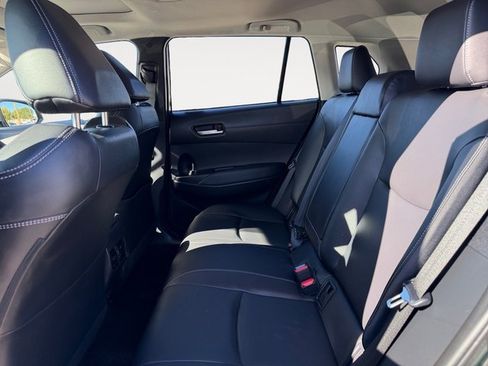 Certified 2022 Toyota Corolla Cross XLE image 11