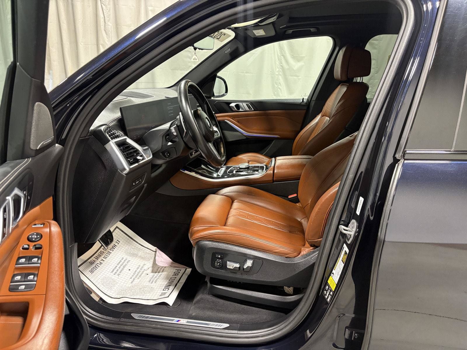 Used 2024 BMW X5 xDrive40i w/ M Sport Package AWD/4WD image 23
