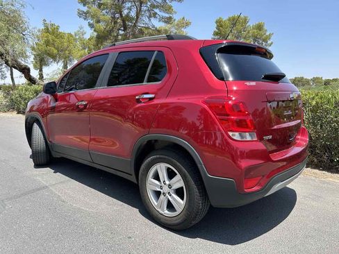 Used 2019 Chevrolet Trax LT w/ Driver Confidence Package image 3