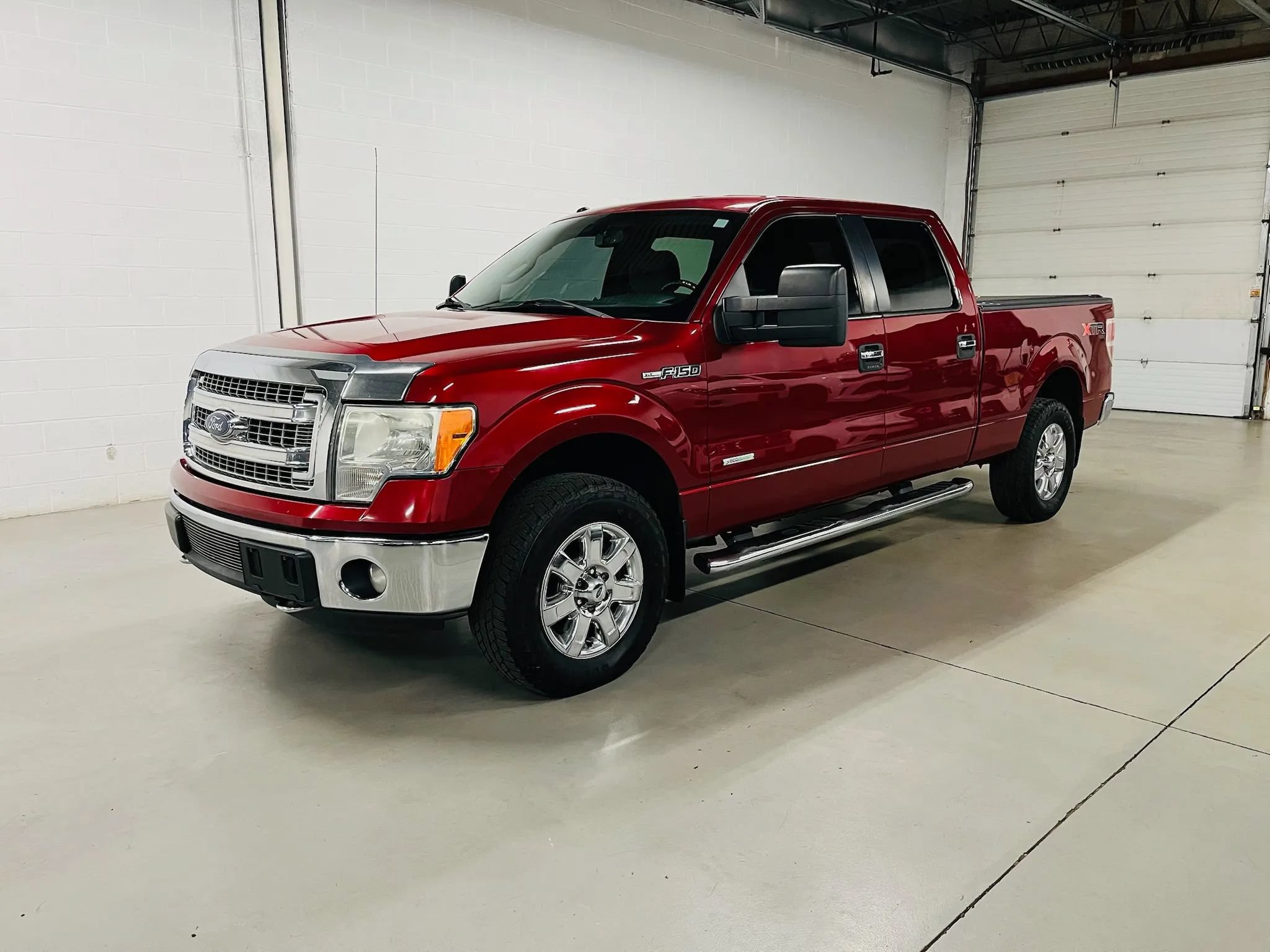 Used 2014 Ford F150 XLT w/ Equipment Group 302A Luxury AWD/4WD image 2