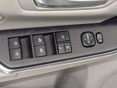 Used 2017 Toyota Camry XSE image 19