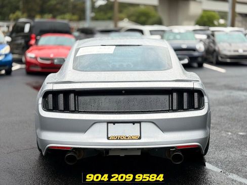 Used 2015 Ford Mustang GT RWD image 8