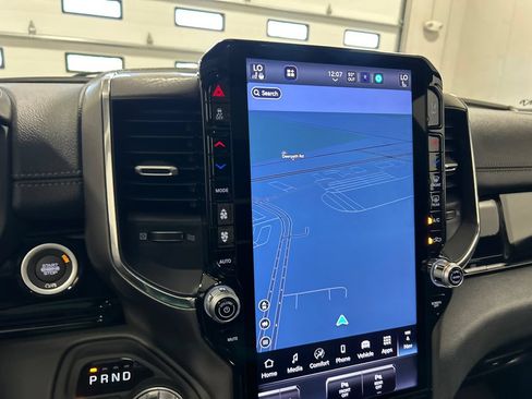 New 2026 RAM 1500 Laramie AWD/4WD image 23