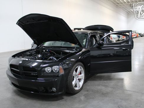 Used 2006 Dodge Charger SRT8 w/ SRT Option Group III RWD image 38