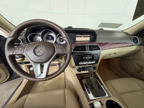 Used 2012 Mercedes-Benz C 300 4MATIC Sedan image 7