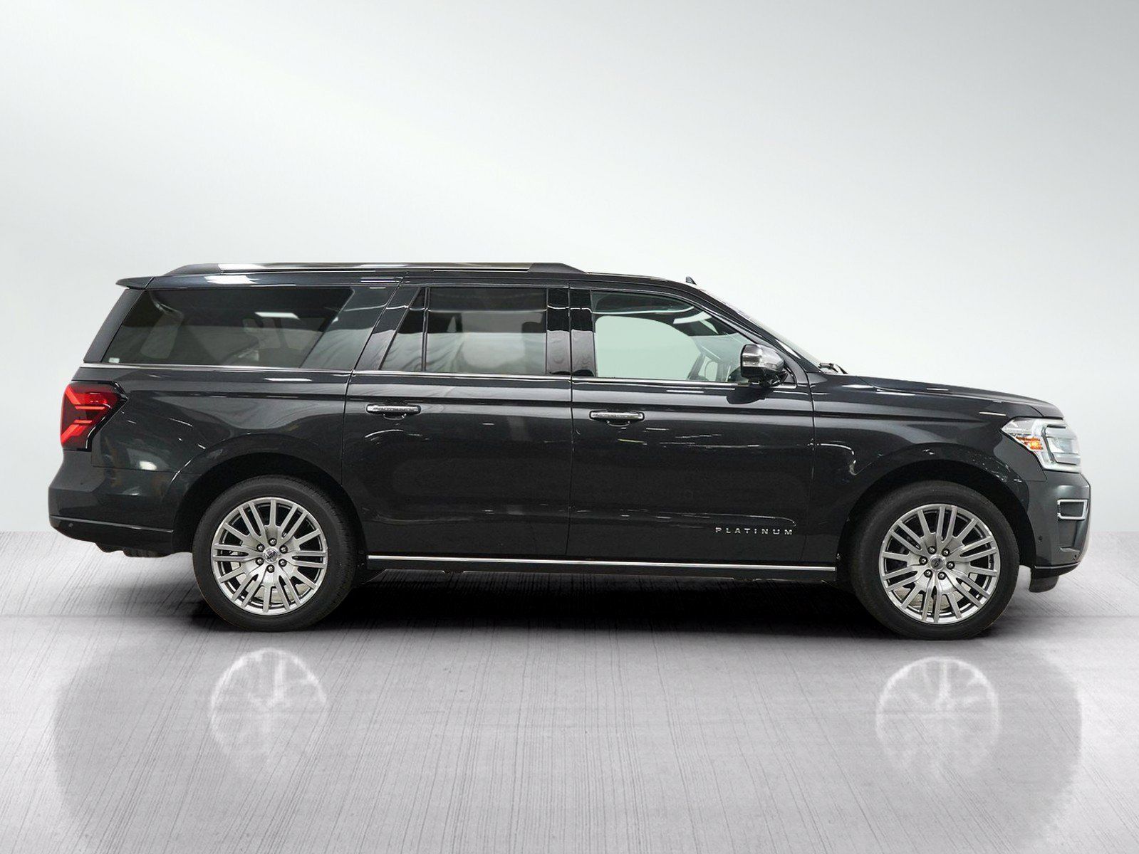 Used 2024 Ford Expedition Max Platinum AWD/4WD image 6