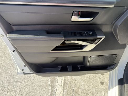 Used 2022 Toyota Tundra Limited image 28