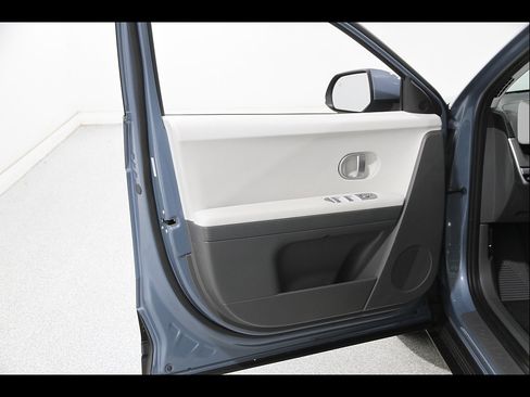 Certified 2024 Hyundai Ioniq 5 SEL AWD/4WD image 4