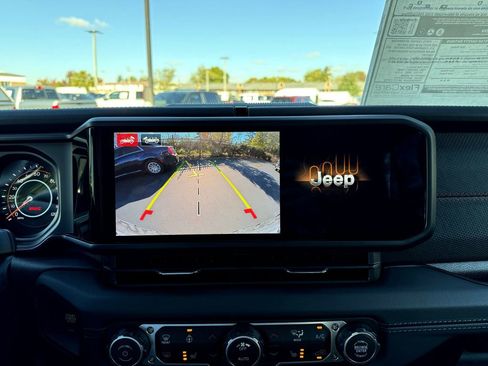 New 2026 Jeep Wrangler Unlimited Rubicon w/ Safety Group image 18