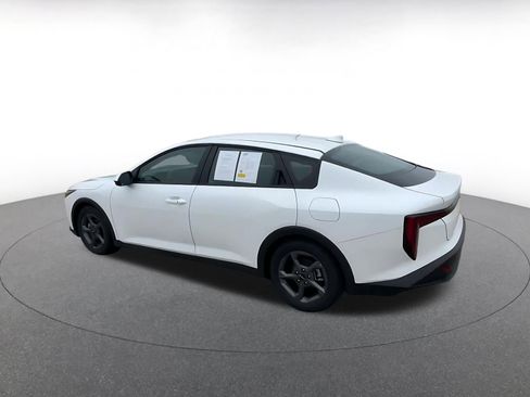 Used 2025 Kia K4 LXS image 10