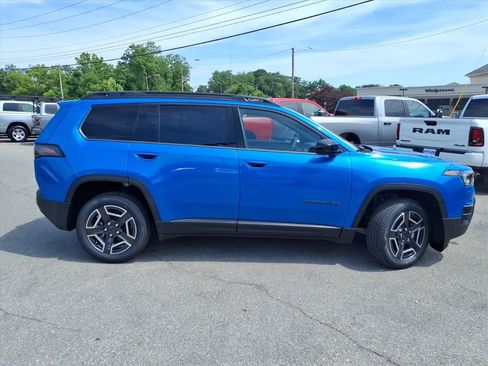 New 2026 Jeep Cherokee Laredo AWD/4WD image 3