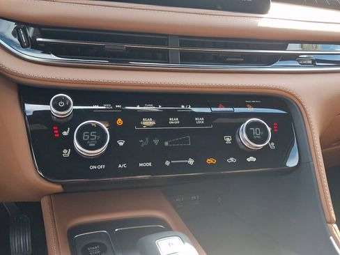 New 2026 INFINITI QX60 Autograph AWD/4WD image 13