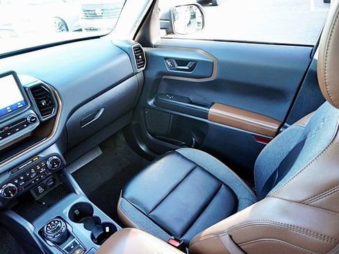 Used 2024 Ford Bronco Sport Outer Banks w/ Tech Package AWD/4WD image 22