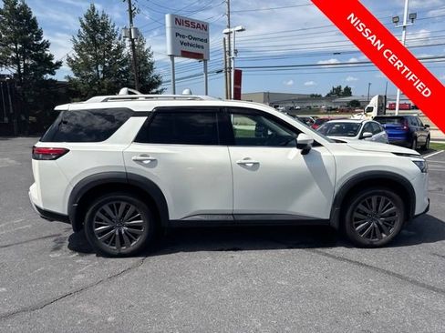Certified 2024 Nissan Pathfinder SL w/ SL Premium Package AWD/4WD image 9