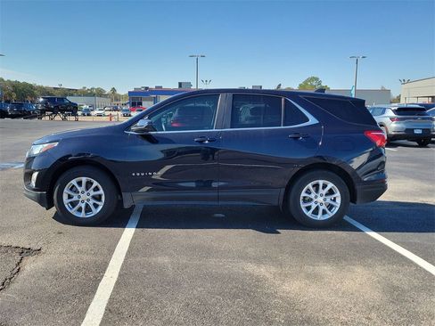 Used 2021 Chevrolet Equinox LT image 3