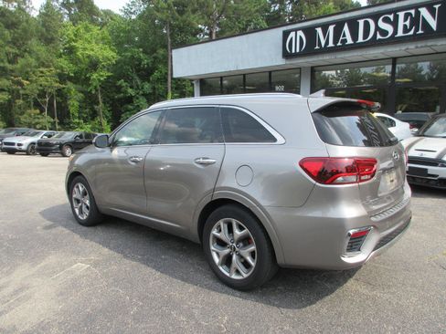 Used 2019 Kia Sorento SX FWD image 6