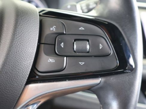 Used 2023 Buick Enclave Essence w/ Experience Buick Package FWD image 27